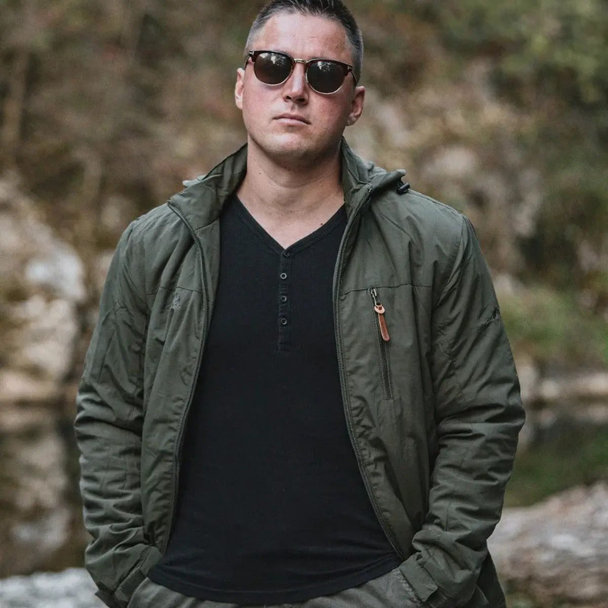 Combat-Ready Tactical Jacket Island® (+ Free Keyring Torch)