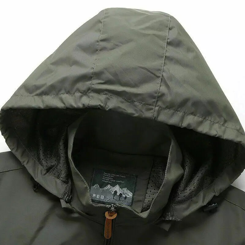 Combat-Ready Tactical Jacket Island® (+ Free Keyring Torch)
