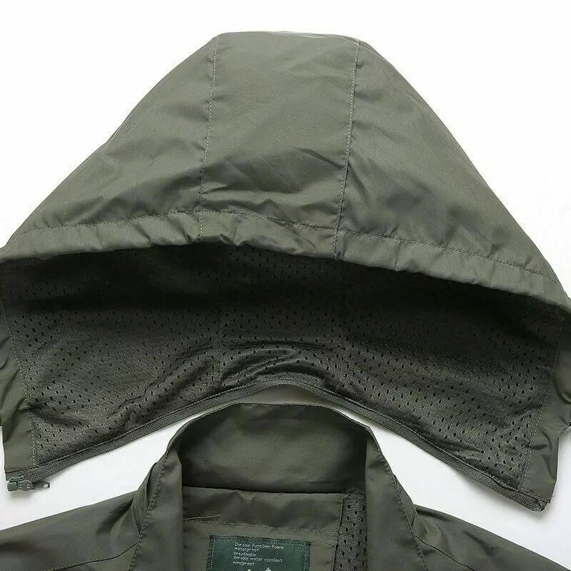 Combat-Ready Tactical Jacket Island® (+ Free Keyring Torch)