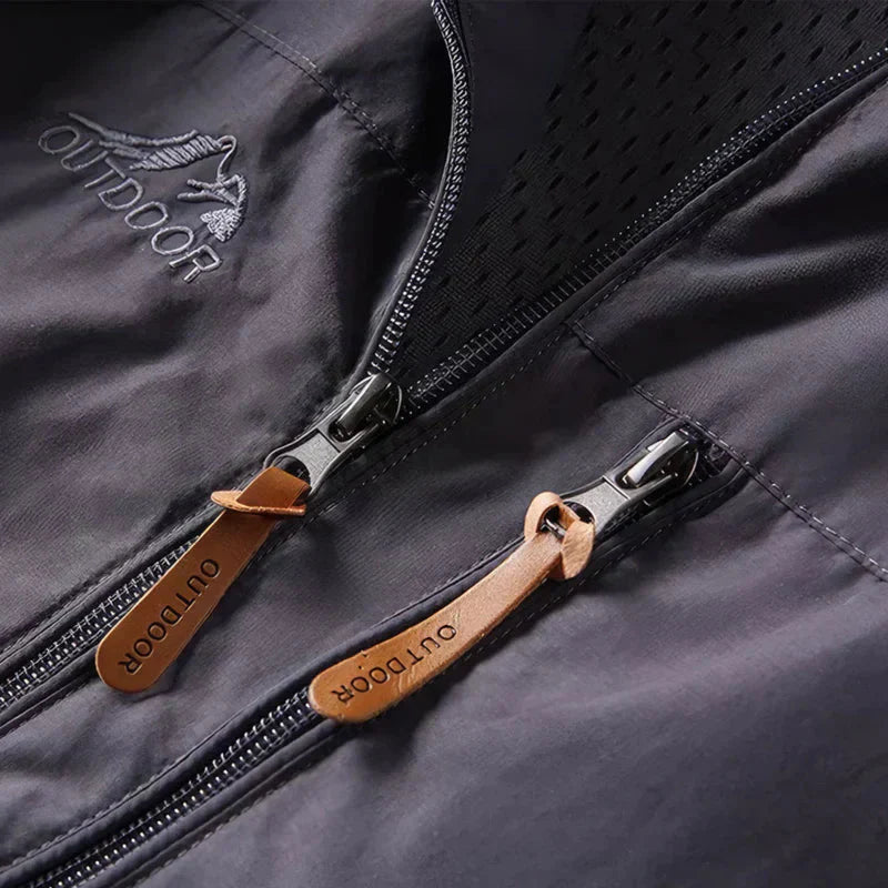 Combat-Ready Tactical Jacket Island® (+ Free Keyring Torch)