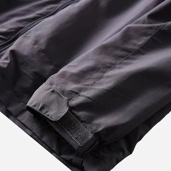 Combat-Ready Tactical Jacket Island® (+ Free Keyring Torch)