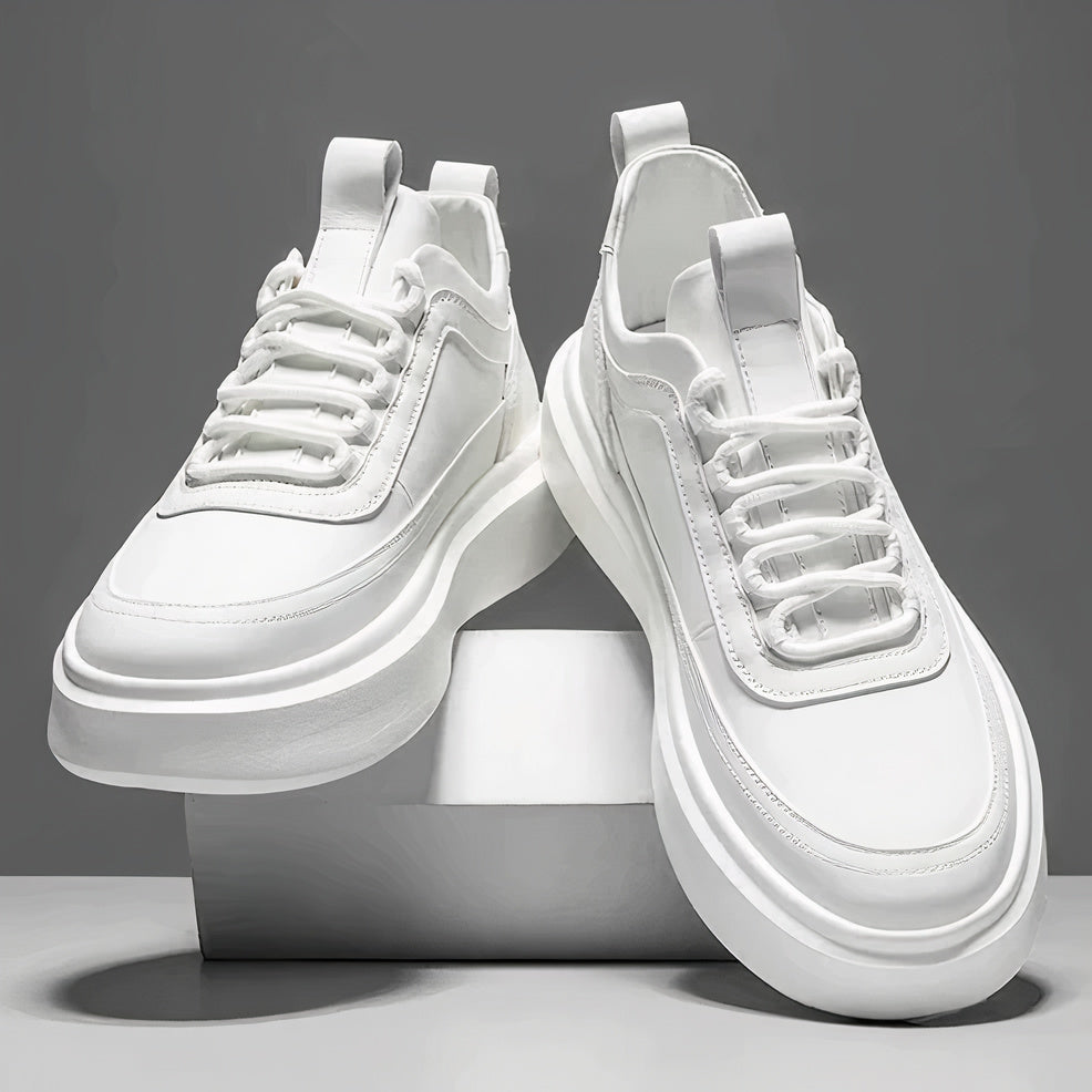 Carlo - Blokes' Spring Trainers for the Great Outdoors