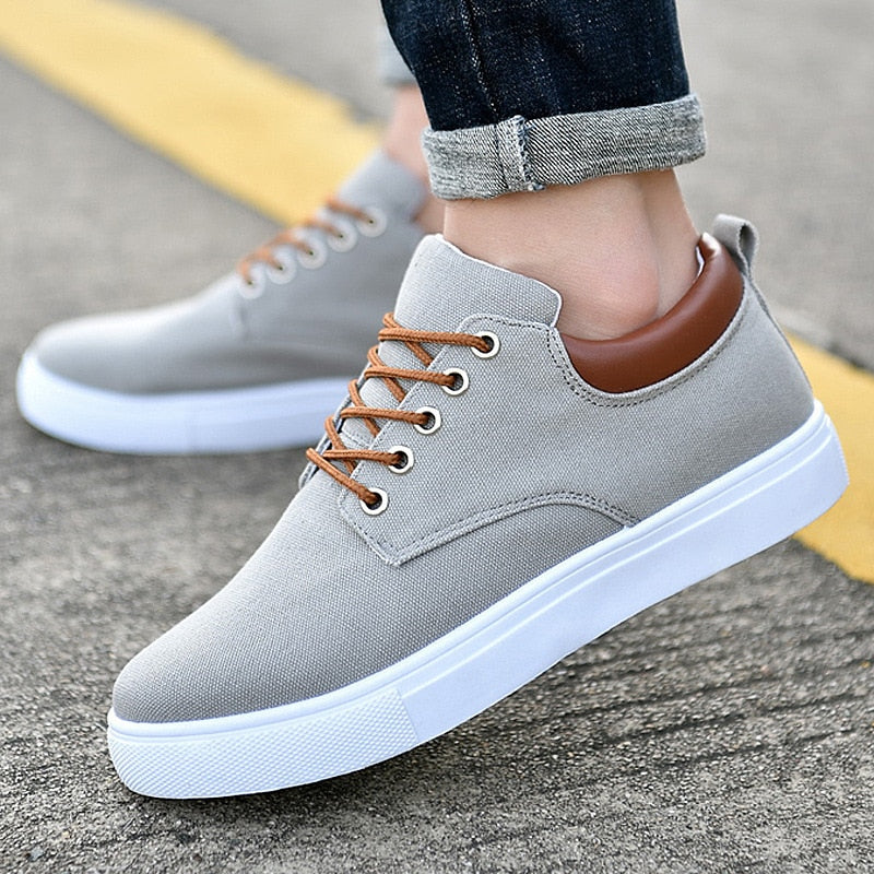 Magnus - Blokes' Trainers with a Crisp White Sole
