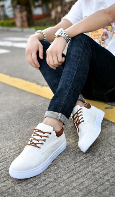 Magnus - Blokes' Trainers with a Crisp White Sole