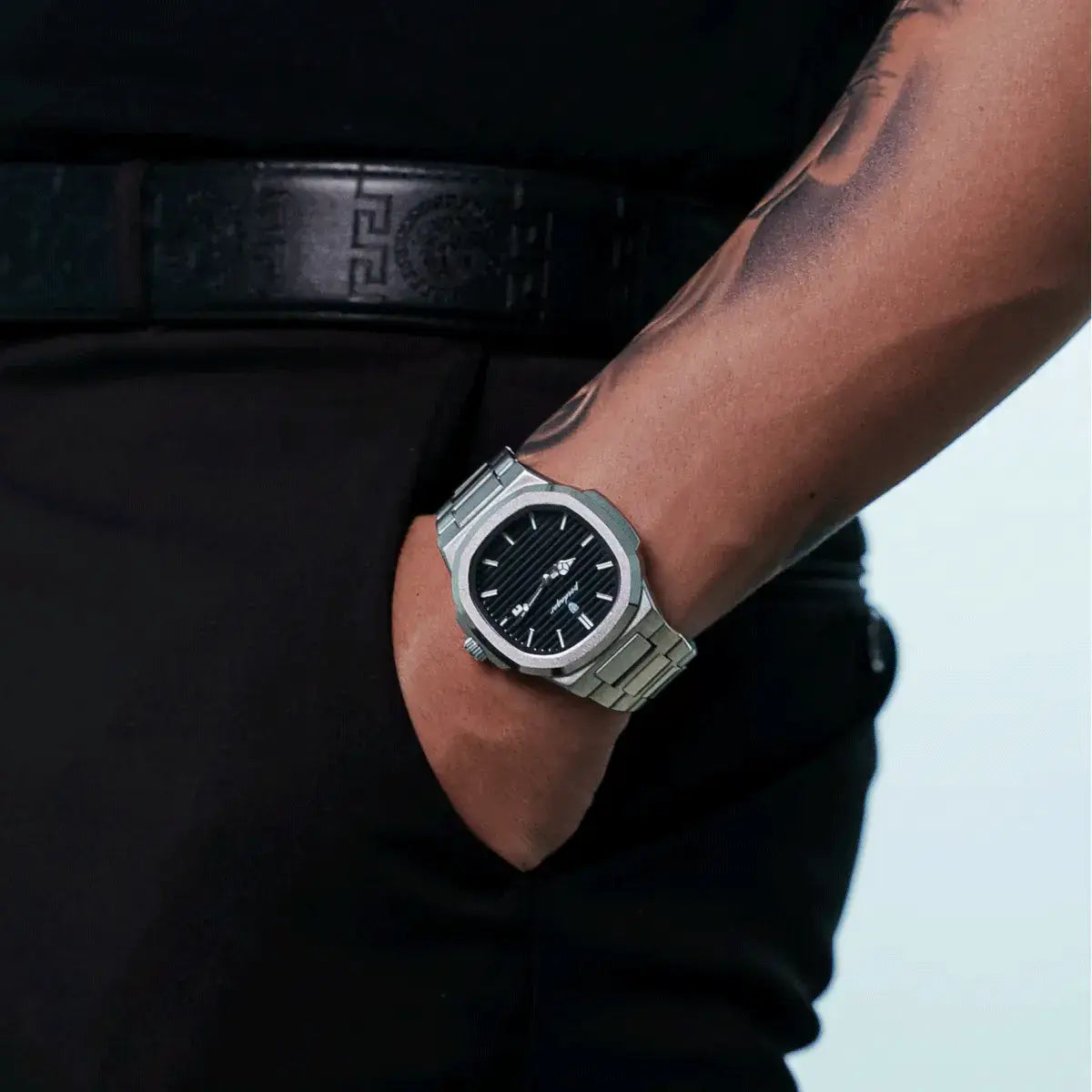 Men's Luxe Nautilus™ Watch with a Free Bracelet Kit – Proper Bargain!
